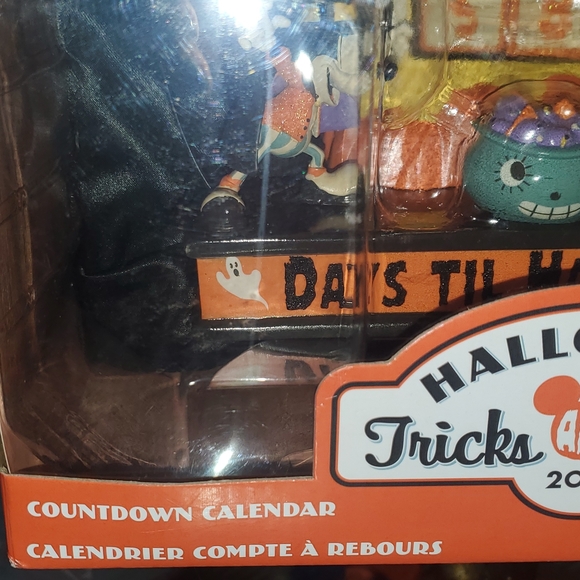 💜 Disney Countdown to Halloween Calendar House Castle Minnie Witch-Mickey - Picture 7 of 8